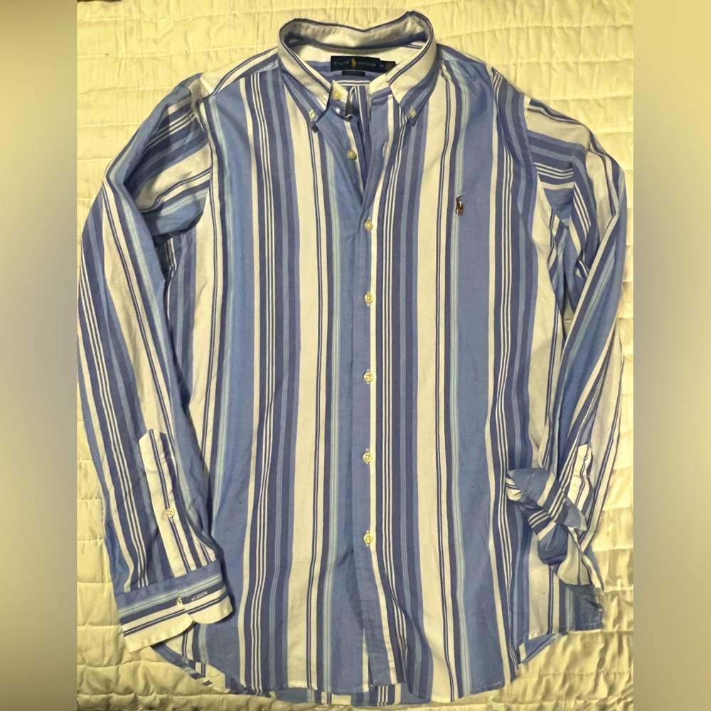 Size M- Ralph Lauren- perfect condition- classic fit